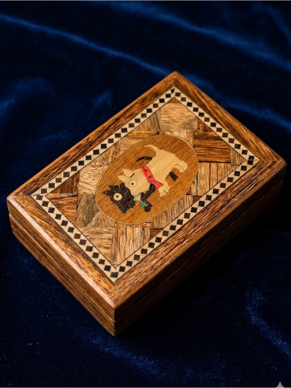 1940’s JAPAN Scottish Wooden Inlay Trinket Box